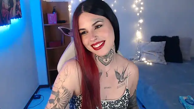 Snapshot of Maddy_Vicius19 chatting on 05/15/26, 01:45 Maddy Vicius19 online show from 05/15/26, 01:45