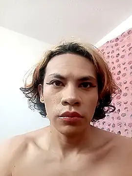 Snapshot of kittymutant99 chatting on 10/27/25, 06:23 kittymutant99 online show from 10/27/25, 06:23