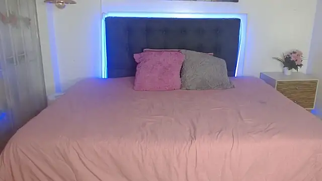  Luna Vixen online show from 09/23/25, 06:00