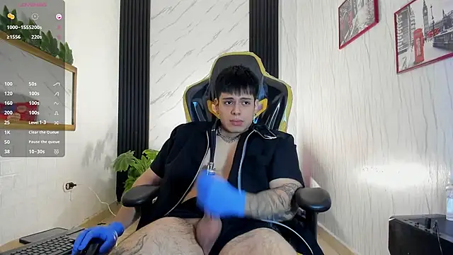 xKevyn online show from 10/31/25, 12:28