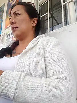 Misshot 01 online show from 10/04/25, 08:29