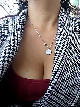 Misshot 01 online show from 10/14/25, 07:25