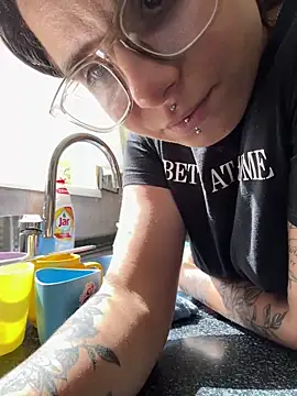 Brutecia2002 online show from 04/03/26, 10:46