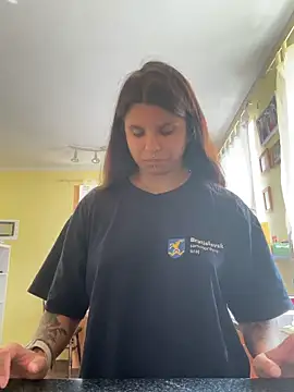 Brutecia2002 online show from 04/13/26, 09:59