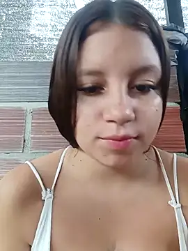 Snapshot of Shell_Latina chatting on 11/21/25, 01:21 Shell Latina online show from 11/21/25, 01:21