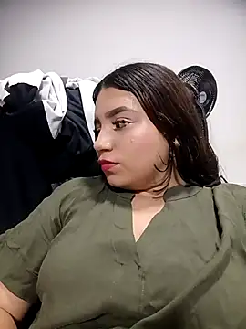 Snapshot of Shell_Latina chatting on 04/24/26, 04:37 Shell Latina online show from 04/24/26, 04:37