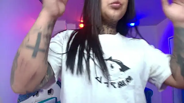 Snapshot of Black_roseee chatting on 05/09/26, 03:56 Black roseee online show from 05/09/26, 03:56