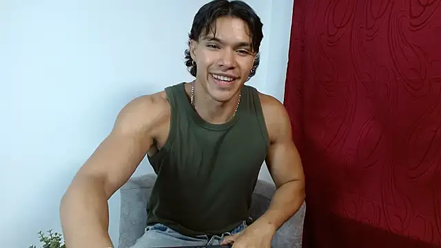 Snapshot of adriel_escalante chatting on 10/02/25, 01:34 adriel escalante online show from 10/02/25, 01:34