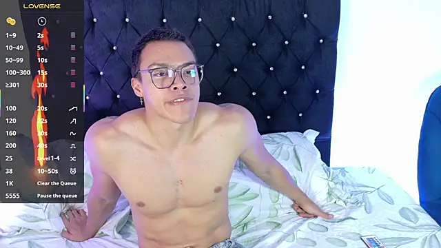 Snapshot of adriel_escalante chatting on 07/14/26, 03:22 adriel escalante online show from 07/14/26, 03:22