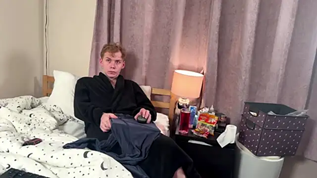 scottishtwink01 online show from 11/05/25, 11:49