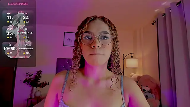 Snapshot of OxanaFedorova1- chatting on 07/18/26, 06:01 OxanaFedorova1- online show from 07/18/26, 06:01