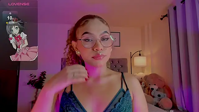 Snapshot of OxanaFedorova1- chatting on 07/22/26, 09:39 OxanaFedorova1- online show from 07/22/26, 09:39