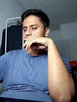 Snapshot of eyepach96 chatting on 09/23/25, 12:02 eyepach96 online show from 09/23/25, 12:02