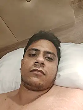 Snapshot of eyepach96 chatting on 09/29/25, 02:33 eyepach96 online show from 09/29/25, 02:33