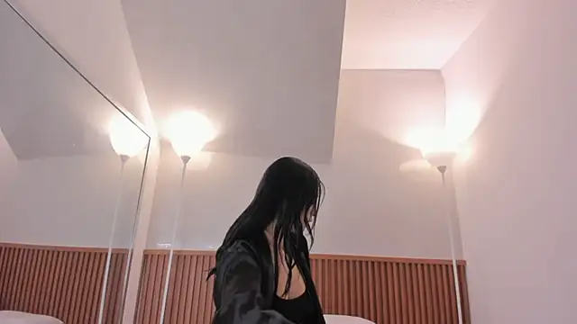 nicol giraldoo online show from 02/22/26, 03:51