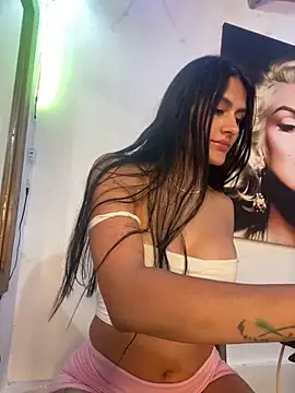 Snapshot of juliana1920 chatting on 09/26/25, 09:41 juliana1920 online show from 09/26/25, 09:41