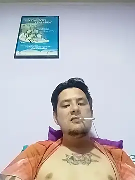 Snapshot of menchisxxx@xh chatting on 09/13/25, 04:01 menchisxxxxh online show from 09/13/25, 04:01