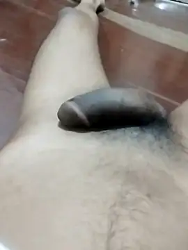 skylar 27 online show from 10/04/25, 07:56