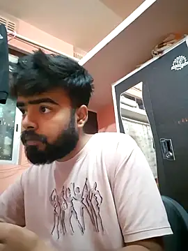 soniriyaa010101 online show from 12/19/25, 09:49