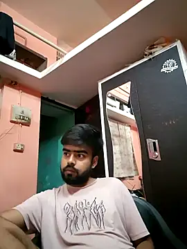 soniriyaa010101 online show from 03/28/26, 08:19