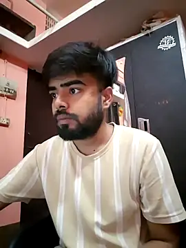 soniriyaa010101 online show from 04/19/26, 08:35