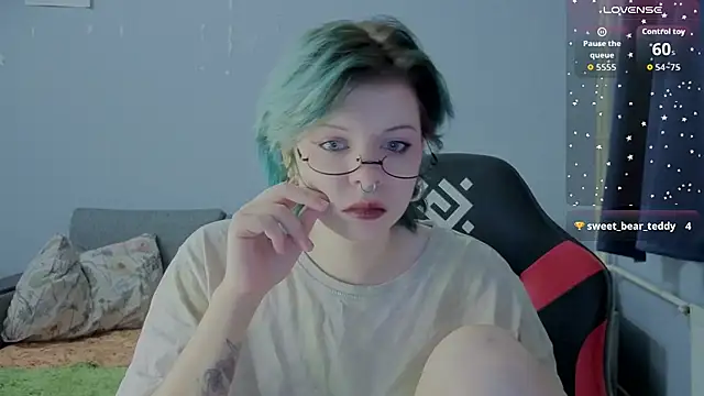 Alice Zev online show from 09/30/25, 06:46