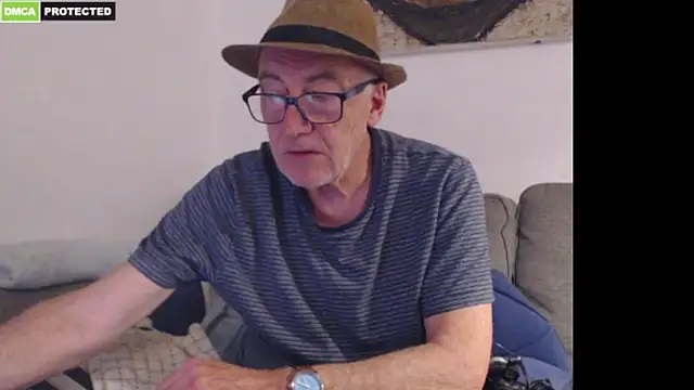 Snapshot of bluedae1 chatting on 03/15/26, 05:19 bluedae1 online show from 03/15/26, 05:19