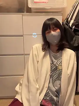 Snapshot of _miku_dayo_ chatting on 11/18/25, 03:27 miku dayo online show from 11/18/25, 03:27