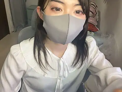 Snapshot of naginagisan chatting on 06/11/26, 01:09 naginagisan online show from 06/11/26, 01:09