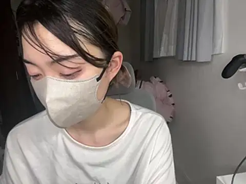 Snapshot of naginagisan chatting on 07/27/26, 02:02 naginagisan online show from 07/27/26, 02:02