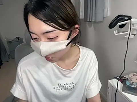 Snapshot of naginagisan chatting on 07/29/26, 12:14 naginagisan online show from 07/29/26, 12:14