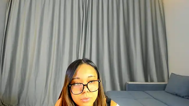 Snapshot of harimin chatting on 10/10/25, 01:21 harimin online show from 10/10/25, 01:21