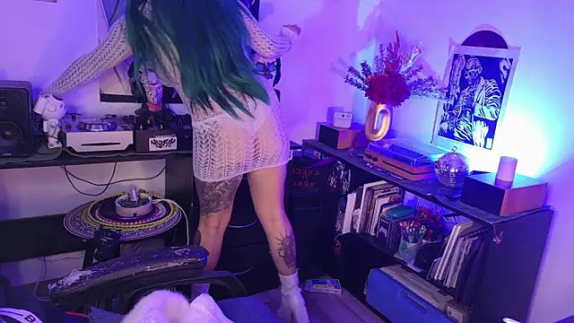 Snapshot of eva_mendexx chatting on 05/11/26, 11:35 eva mendexx online show from 05/11/26, 11:35