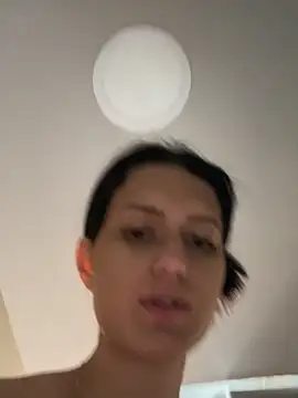 Caroline daring online show from 03/30/26, 05:36