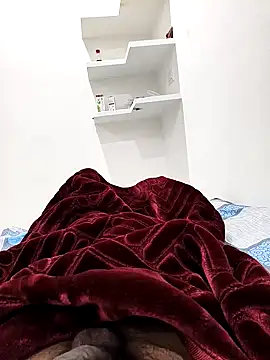 Chanderi19 online show from 11/19/25, 04:29