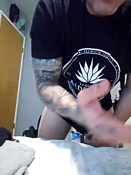 Snapshot of maxelbueno chatting on 09/12/25, 09:37 maxelbueno online show from 09/12/25, 09:37