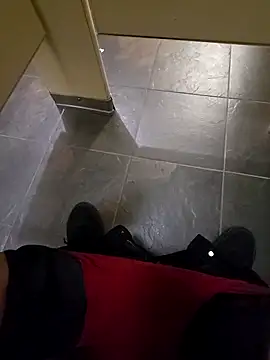 Snapshot of maxelbueno chatting on 09/28/25, 09:09 maxelbueno online show from 09/28/25, 09:09