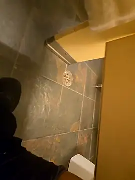 Snapshot of maxelbueno chatting on 10/20/25, 09:26 maxelbueno online show from 10/20/25, 09:26