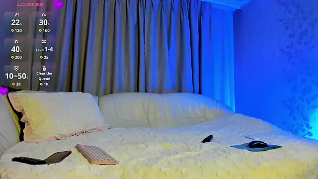 dark summer online show from 11/22/25, 06:29