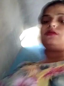 Hot-Pooja25 online show from 04/23/26, 03:30