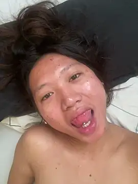 cassie cakes online show from 04/28/26, 03:55