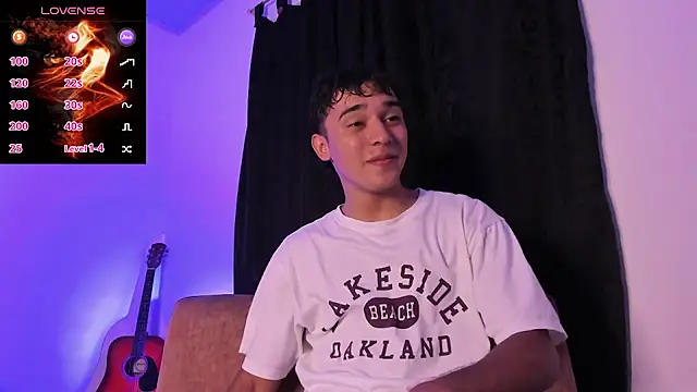 Snapshot of Austin_Cardieff_ chatting on 09/13/25, 01:27 Austin Cardieff  online show from 09/13/25, 01:27