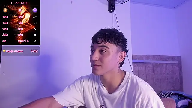 Snapshot of Austin_Cardieff_ chatting on 10/03/25, 03:03 Austin Cardieff  online show from 10/03/25, 03:03