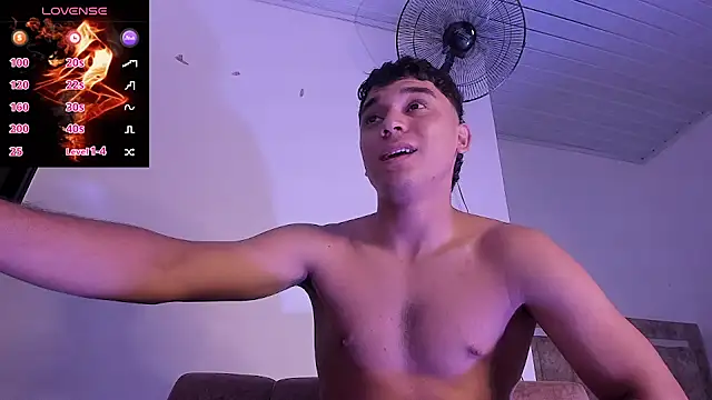 Snapshot of Austin_Cardieff_ chatting on 10/14/25, 08:53 Austin Cardieff  online show from 10/14/25, 08:53