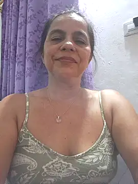 Snapshot of Lucerito-Hot chatting on 10/13/25, 03:01 Lucerito-Hot online show from 10/13/25, 03:01