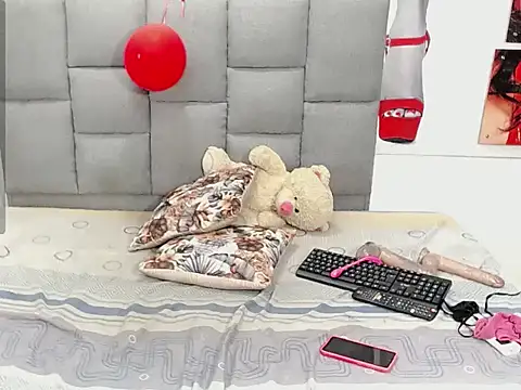 salome33x online show from 09/30/25, 03:39