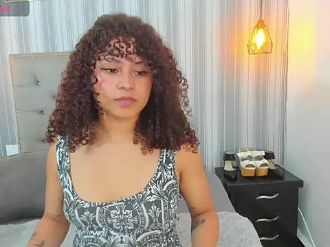 Sofiapassionne online show from 02/17/26, 06:14