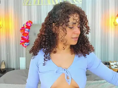 Sofiapassionne online show from 02/27/26, 01:44