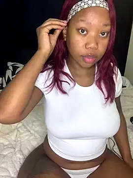 Snapshot of scrumptiousbaby chatting on 09/29/25, 10:31 scrumptiousbaby online show from 09/29/25, 10:31