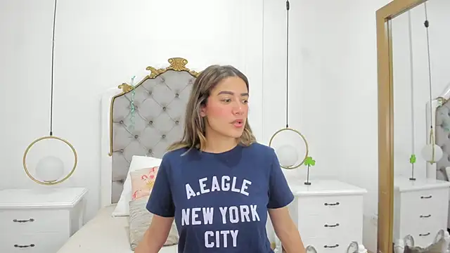 Skylerwhite02 online show from 03/18/26, 03:42